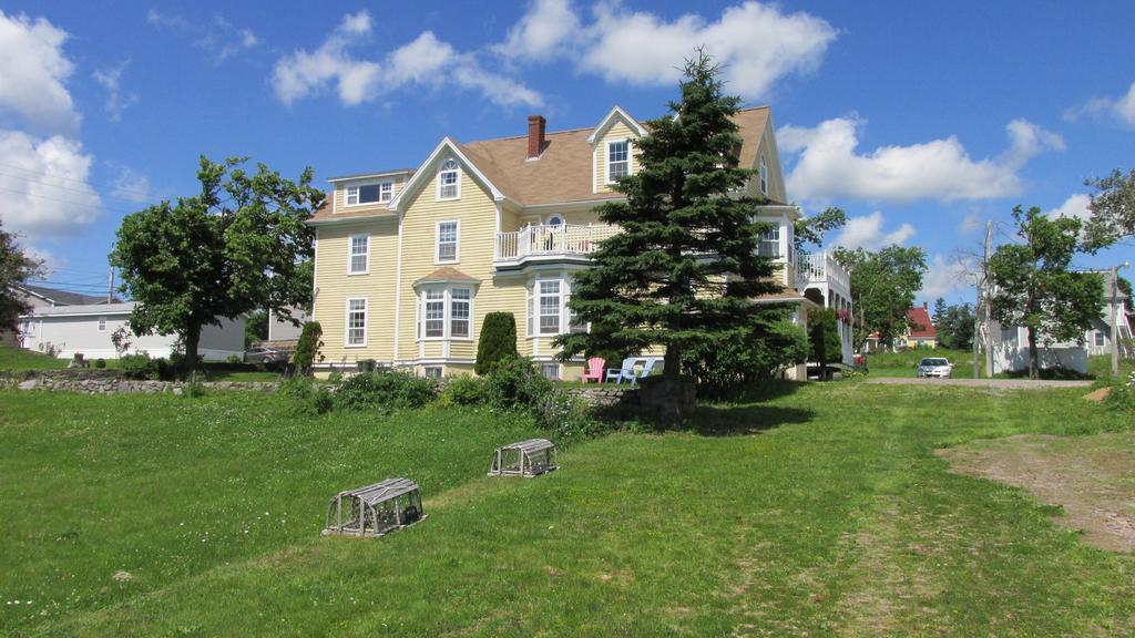 Louisbourg Harbour Inn Exterior foto