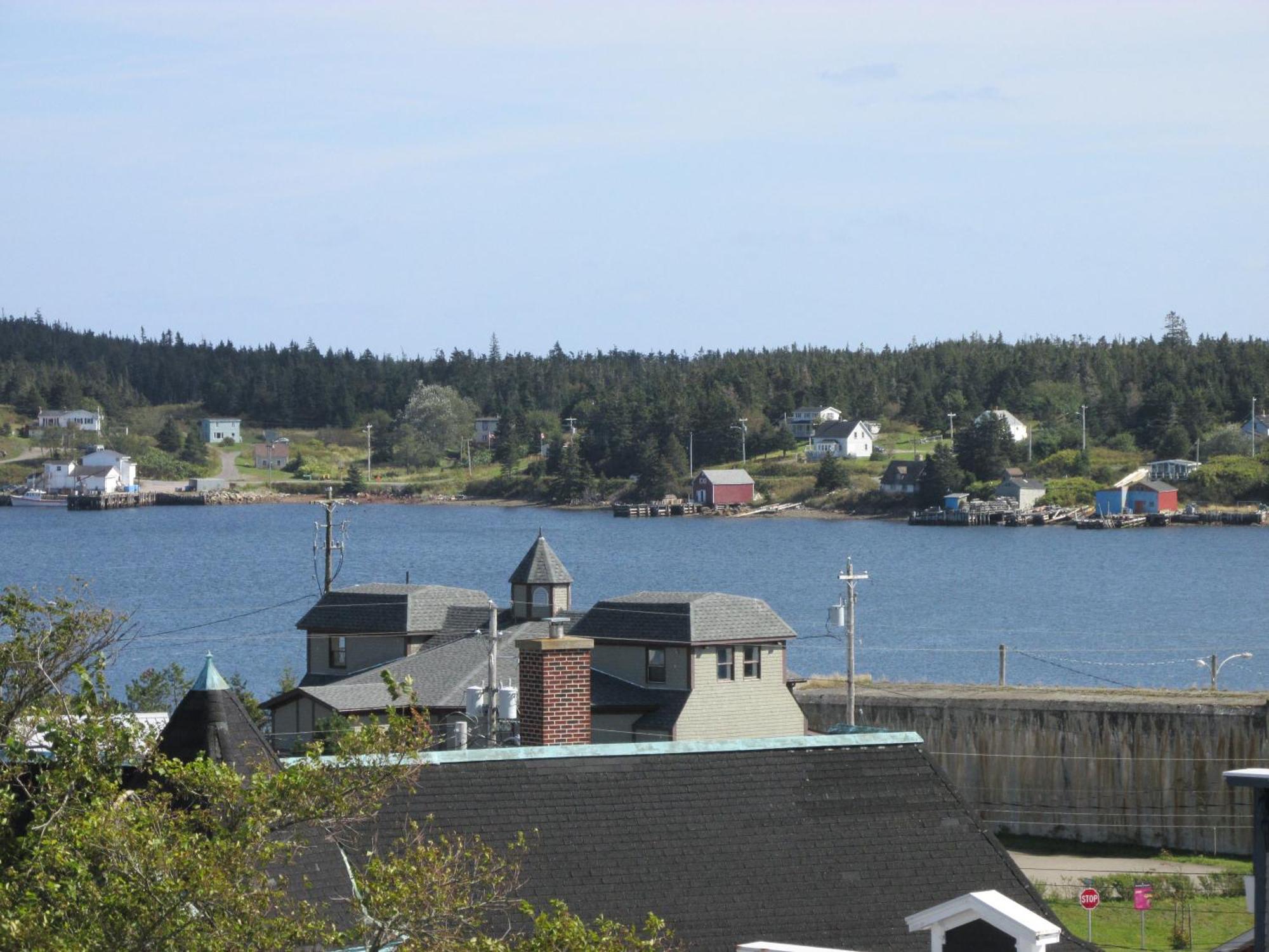 Louisbourg Harbour Inn Exterior foto