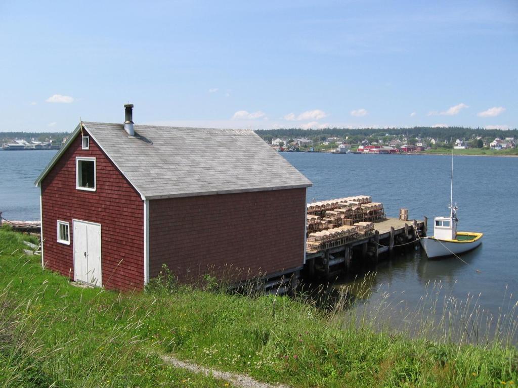 Louisbourg Harbour Inn Exterior foto